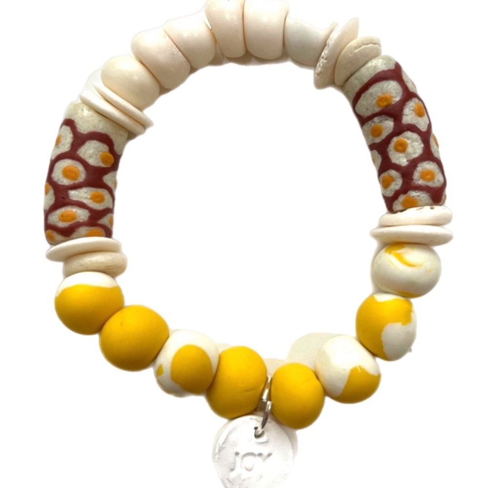 BRAND NEW ✨ Ghana glass beads and hand-rolled marbleized clay beaded bracelet.